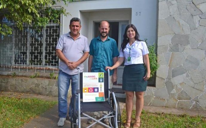 Unimed VTRP atinge marca de 15 cadeiras de rodas doadas à comunidade