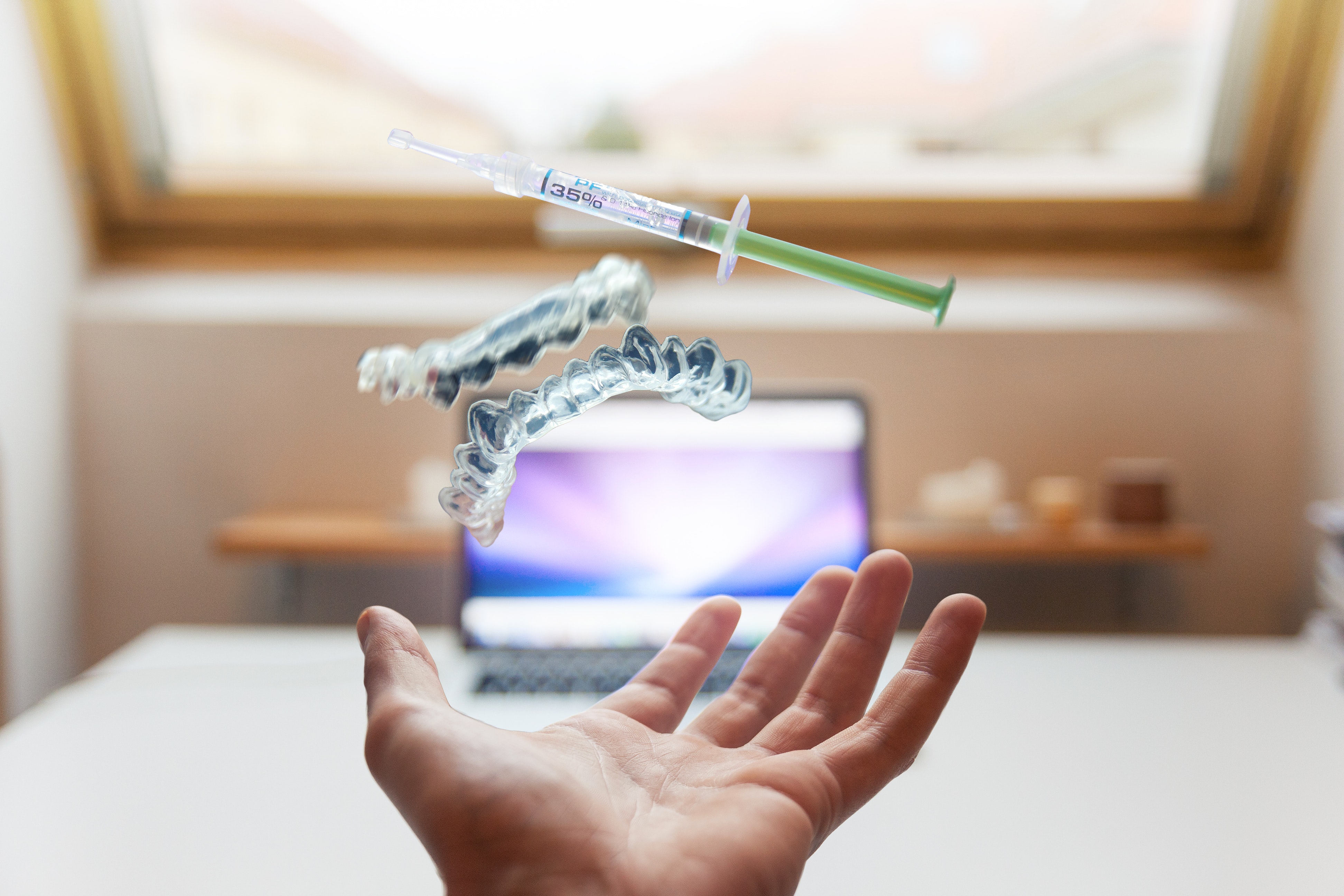 blur-business-close-up-computer-287227_Photo by Daniel Frank from Pexels