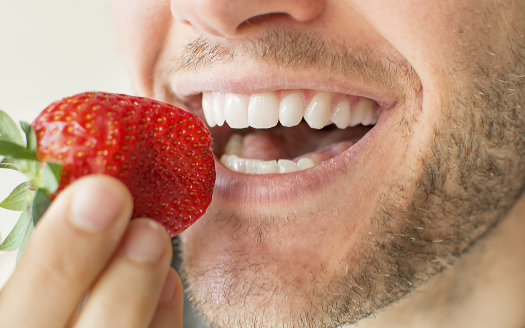 Blog Unimed VTRP Alimentos para um sorriso mais bonito